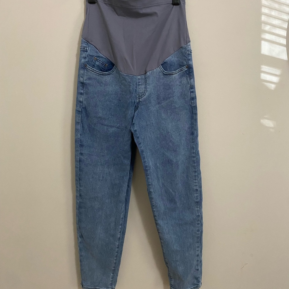 Lightwash Blue Maternity Jeans